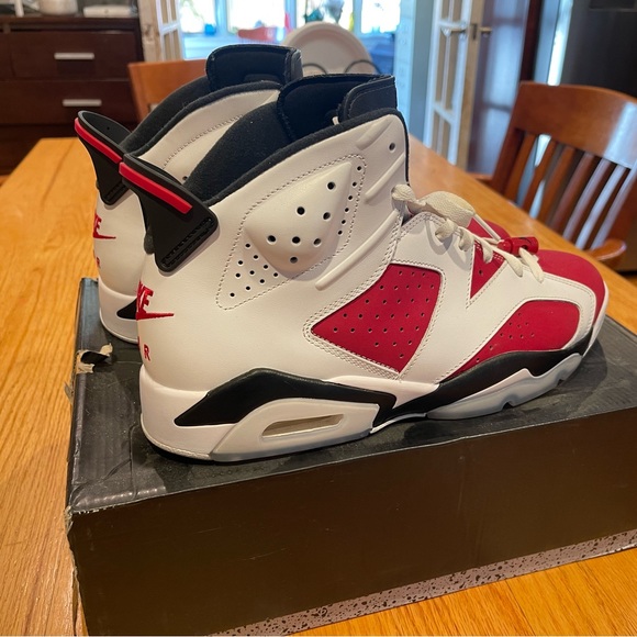 Jordan Retro 6’s Carmines - Picture 3 of 8